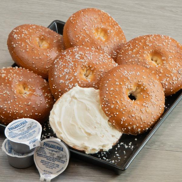 PRETZEL BAGEL GIFT BOX
