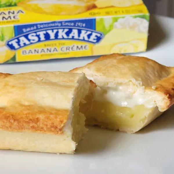 TASTYKAKE BANANA CREME PIES 8 COUNT BOX