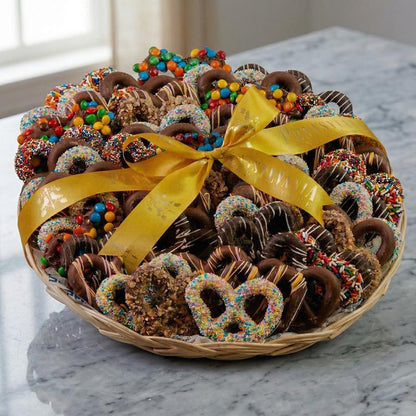 SPRING CHOCOLATE PRETZEL TRAY