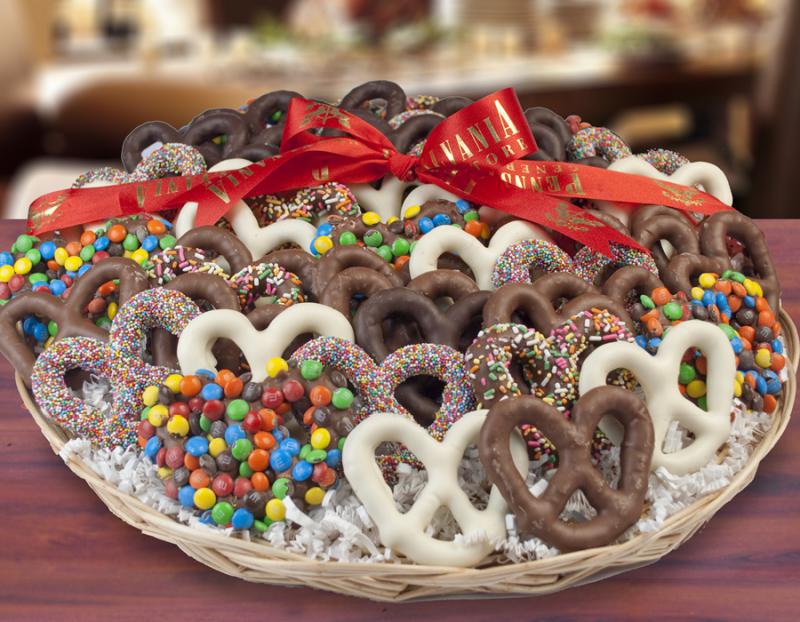 GRAND CHOCOLATE PRETZEL TRAY – Pennsylvania General Store